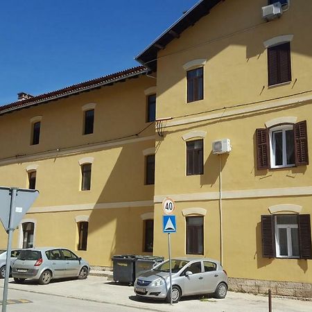 Loft Apartment Pula Exteriér fotografie