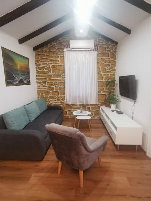 Loft Apartment Pula Exteriér fotografie