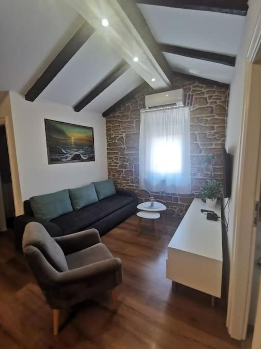 Loft Apartment Pula Exteriér fotografie
